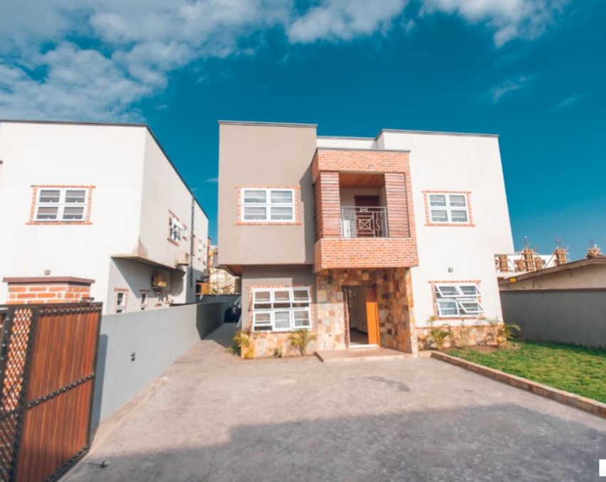Contemporary 4-5 bedrooms house self compound in a gated community at east legon-ajiriganor